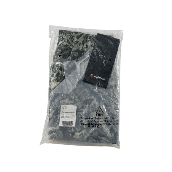 Lululemon Flower Meld Fog Green Multi Pace Breaker Linerless 5" Shorts Size M - Picture 5 of 12